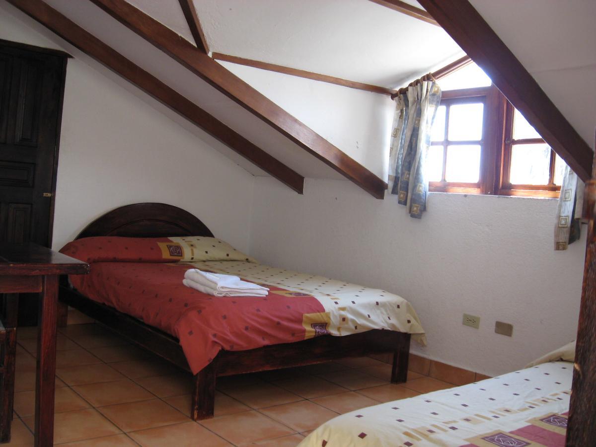 Hostal L'Auberge Inn Quito Zewnętrze zdjęcie