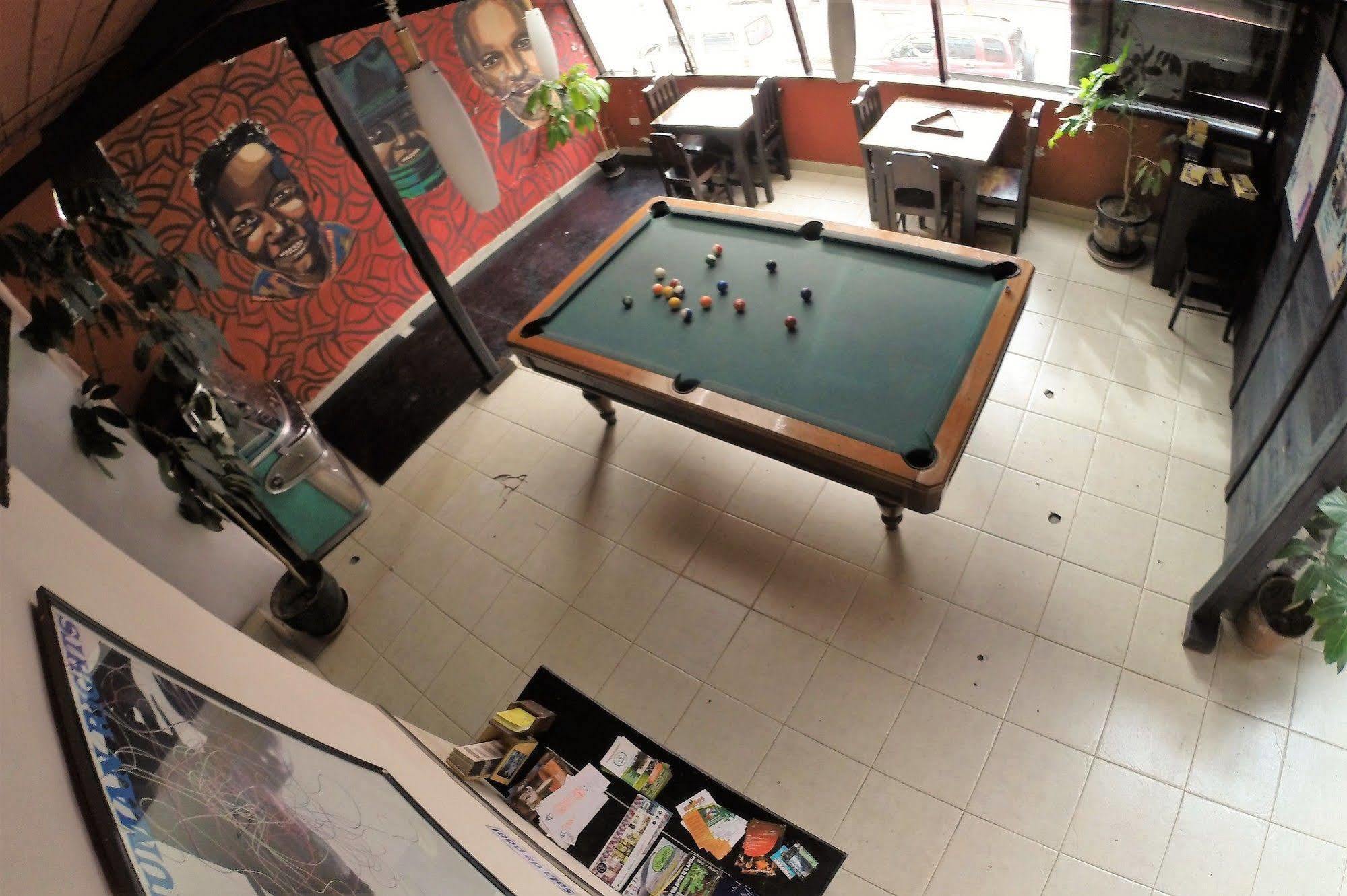 Hostal L'Auberge Inn Quito Zewnętrze zdjęcie